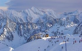 Appartement Cauterets, 2 pièces, 6 personnes - FR-1-234-130
